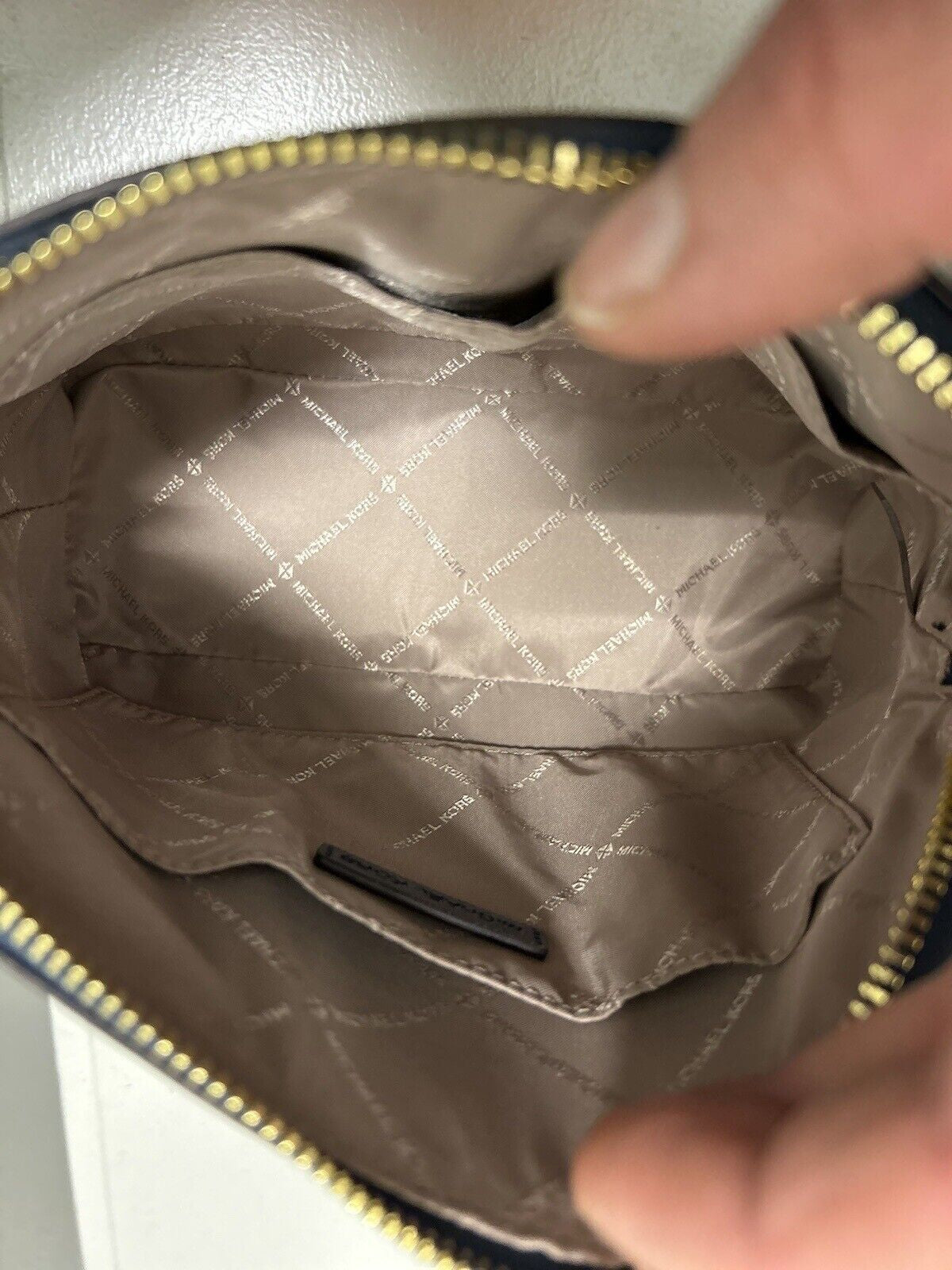 Michael Kors Lady PVC or Leather Crossbody Bag Handbag Messenger Purse Shoulder - Alrickas’ UNIQUE BOUTIQUE