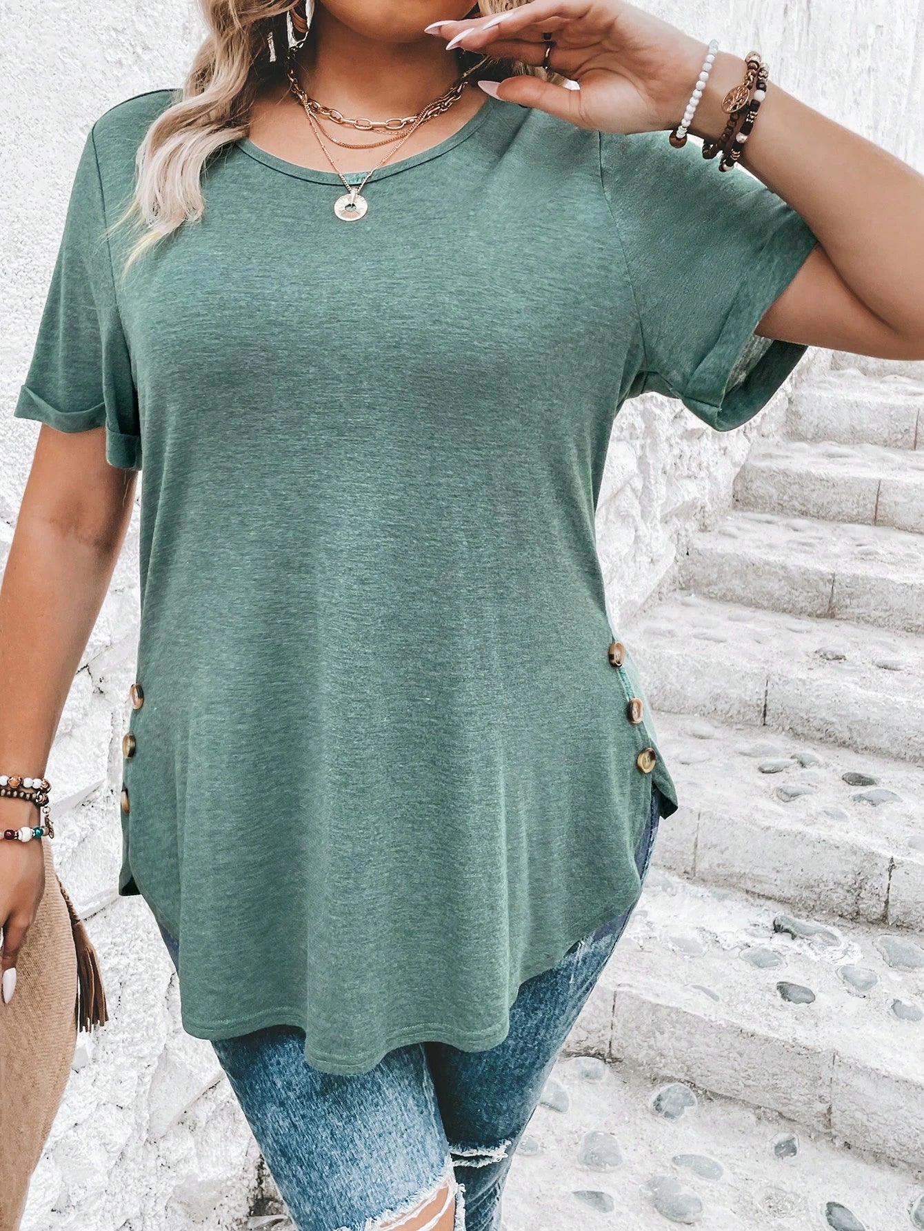 SHEIN LUNE plus Button Detail round Neck Short Sleeve Tee