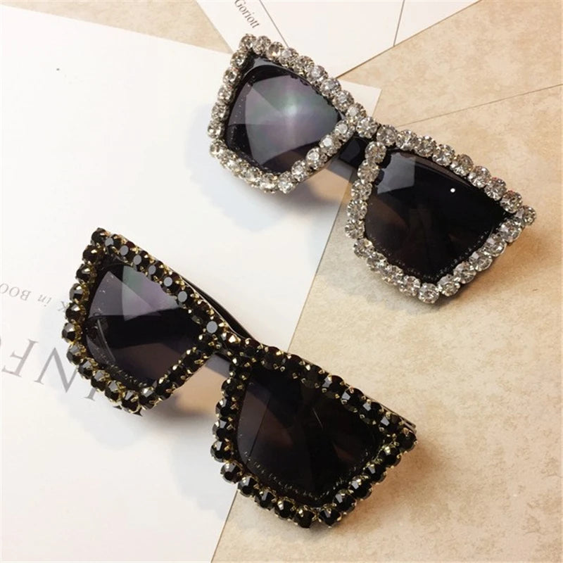 Oversized Rhinestone Frame Square Sunglasses Ladies Diamond Glasses Brand Designer Fashion Sun Glasses UV400 Shades for Women