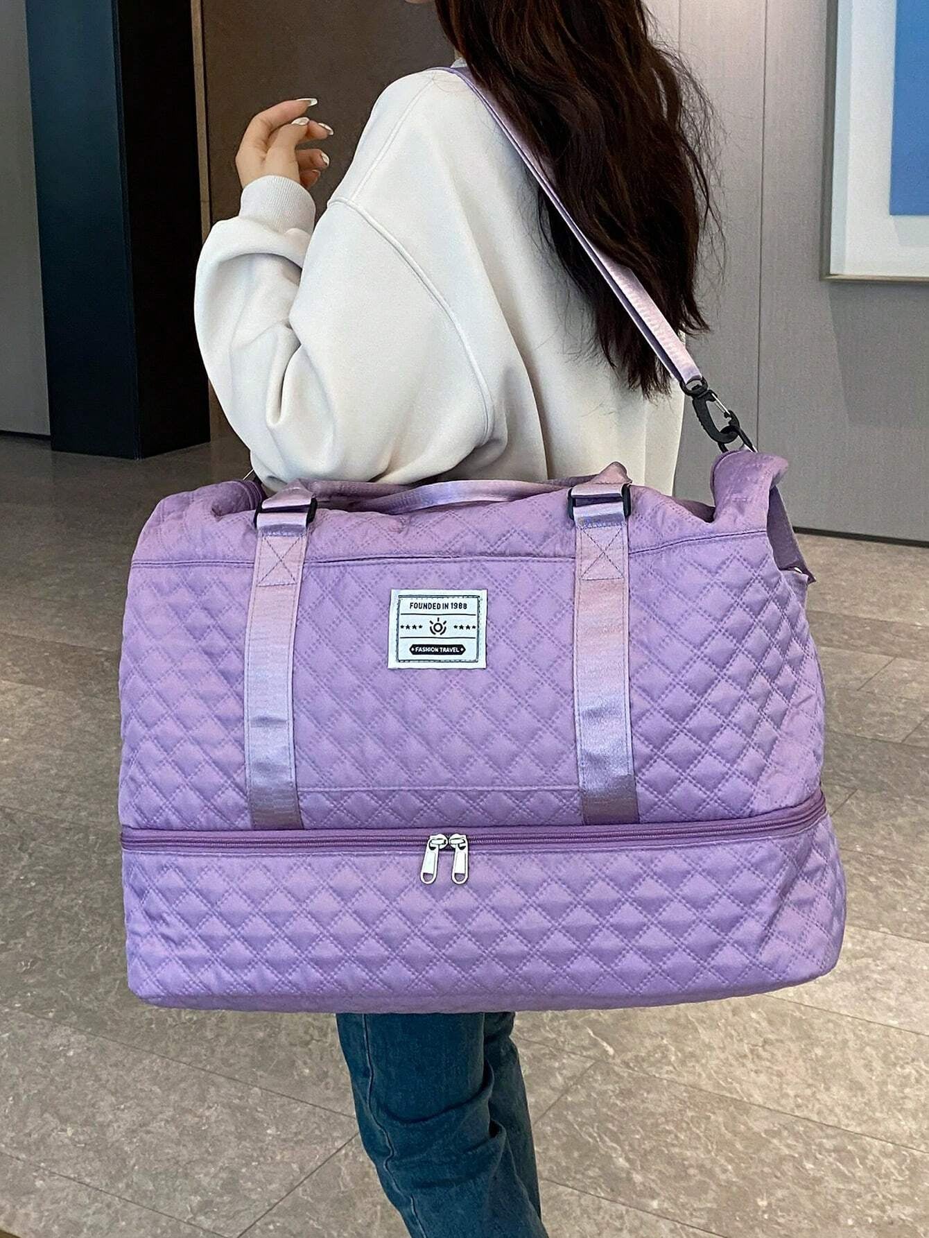 Purple Expanded Luggage Storage Bag, Lightweight Foldable, Expanded, Carry on Travel Weekender & Overnight Bag, Weekend Bag Hospital Bag Quilted Bag Quilt Bag Puffer Bag Quilted Shoulder Bag Hand Bag Crossbody Bag Traveling Bag Back to School School Bag Travel Essentials Travel Organizer for Beach Summer Vacation Travel Bag for Suitcase Gym Bag Duffle Bag Duffel Bag for Luggage Carry on Bag College Bag Luggage Bags Weekender Bag Holiday Winter
