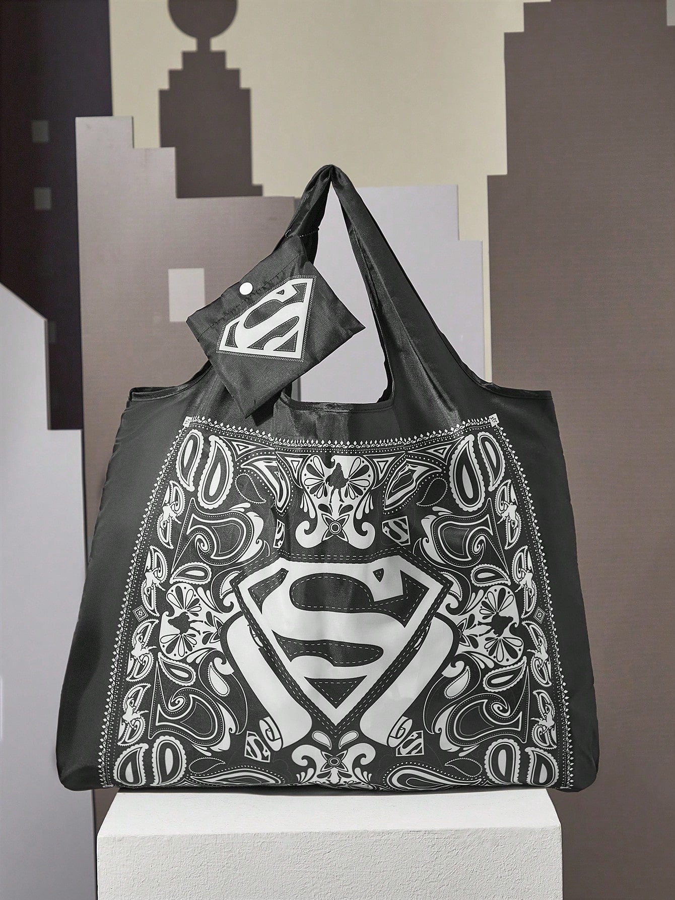 SUPERMAN X Superman Print Fashionable Black Tote Bag