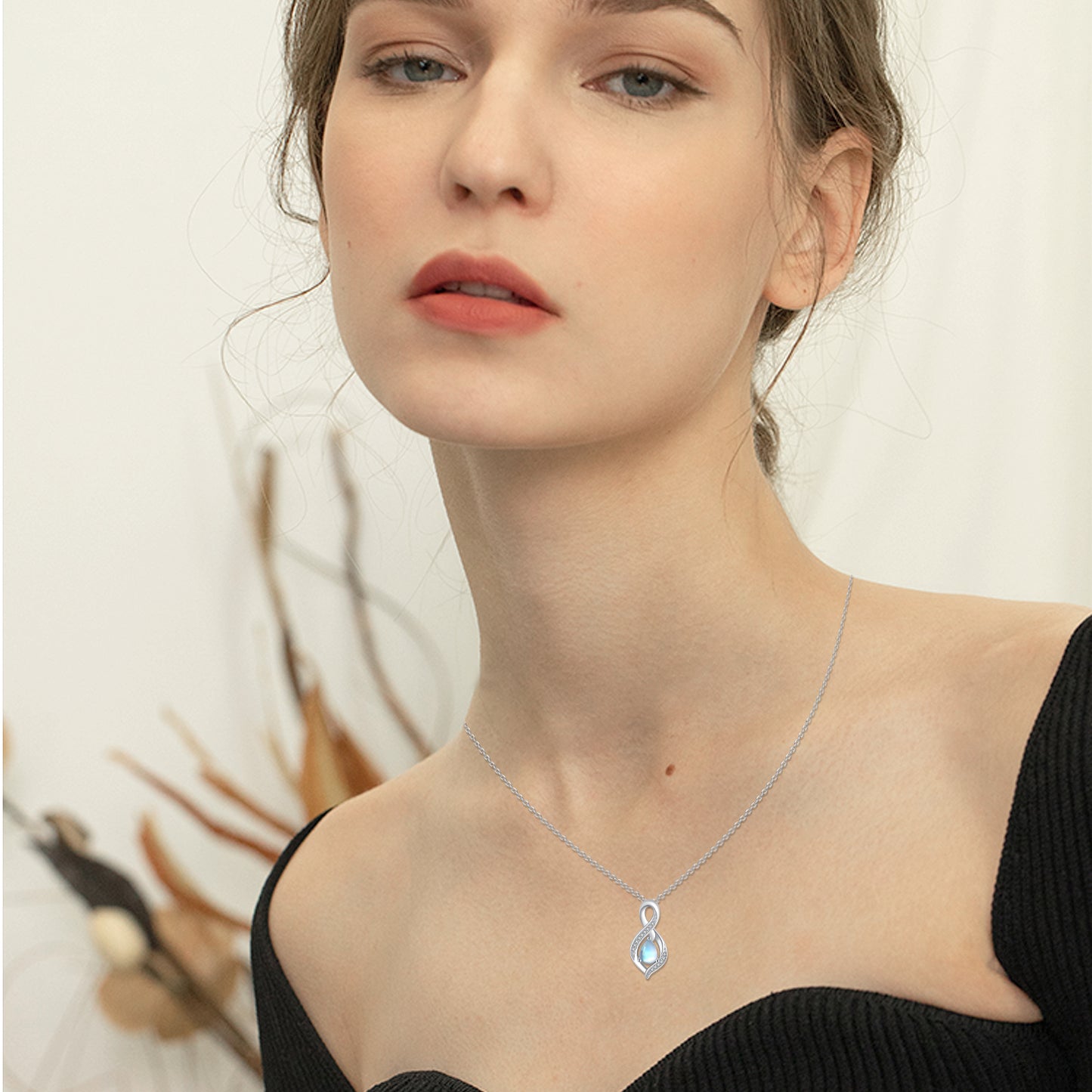 Moonstone Pendant Necklace 925 Sterling Silver Necklaces for Women Mom Daughter Wife 18K White Gold Plated Jewelry Birthday Mother'S Day Gift