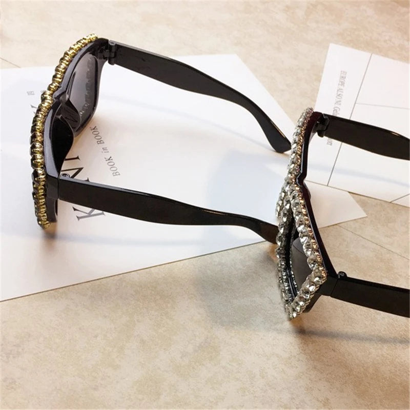 Oversized Rhinestone Frame Square Sunglasses Ladies Diamond Glasses Brand Designer Fashion Sun Glasses UV400 Shades for Women