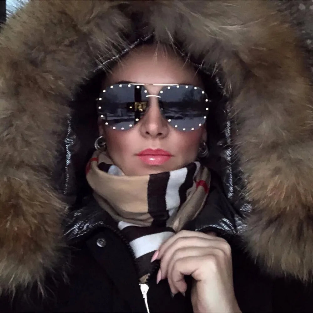 Luxury Ladies Metal Rivet Pilot Sunglasses - Designer UV400 Eyewear for a Unique Style - Alrickas’ UNIQUE BOUTIQUE