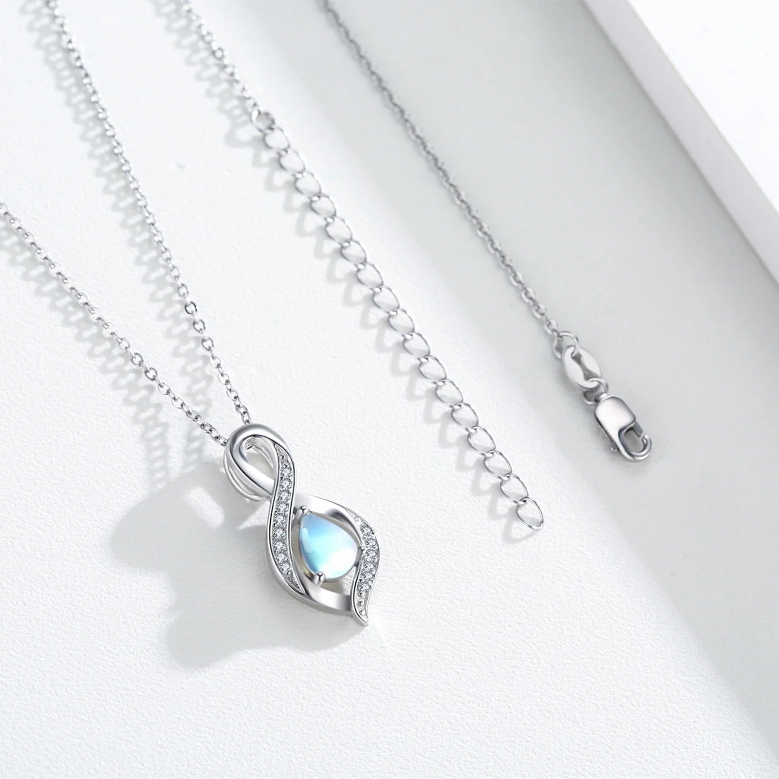 Elegant Moonstone Pendant Necklace in 925 Sterling Silver - Perfect Gift for Women, Moms, Daughters, and Wives - 18K White Gold Plated Jewelry for Birthdays and Mother's Day - Alrickas’ UNIQUE BOUTIQUE