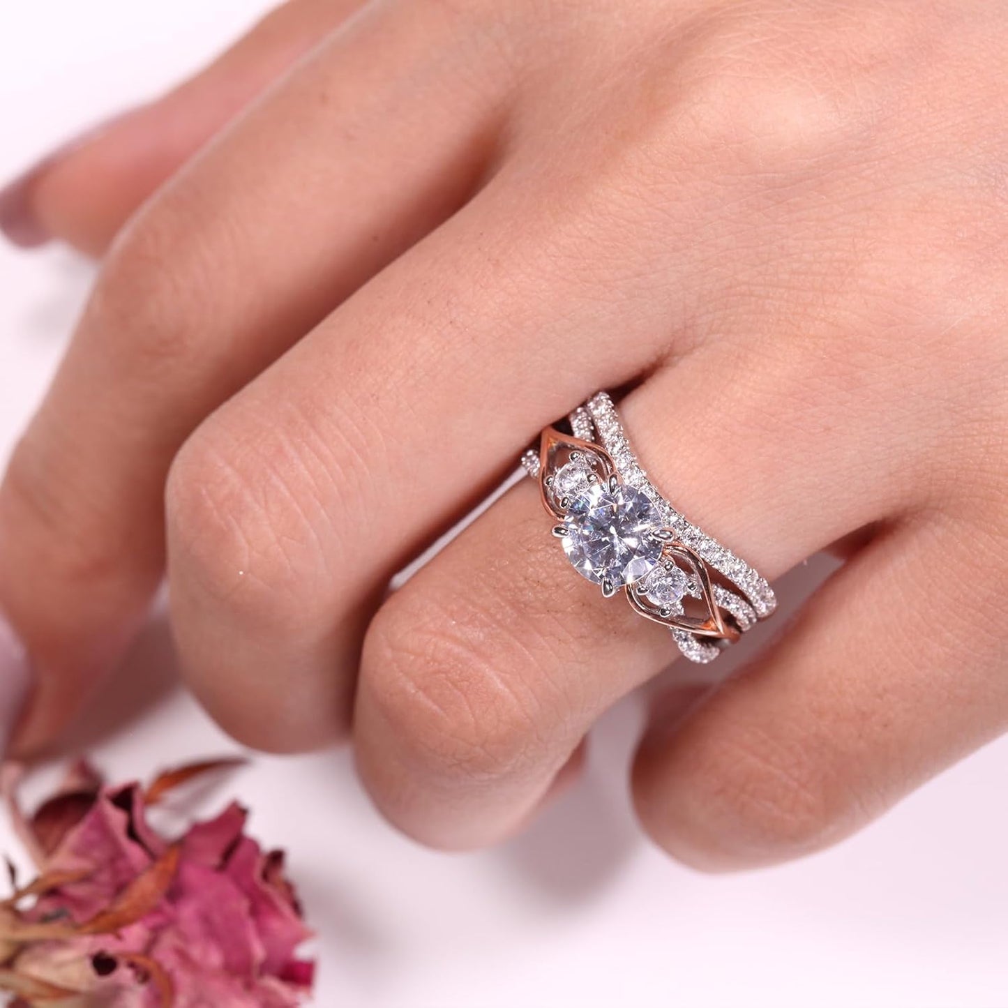 Two Tone Rings for Women Rose Gold Three Stone round Cut Engagement Rings Sterling Silver Halo Bridal Ring Set Anniversary Promise Wedding Ring with Jewelry Gift Box