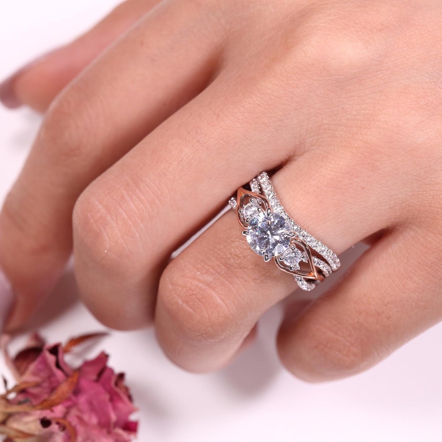 Two Tone Rings for Women Rose Gold Three Stone round Cut Engagement Rings Sterling Silver Halo Bridal Ring Set Anniversary Promise Wedding Ring with Jewelry Gift Box