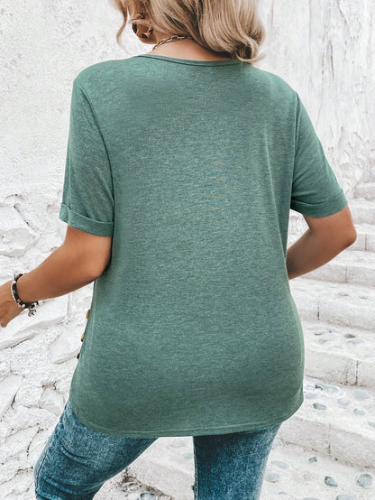 SHEIN LUNE plus Button Detail round Neck Short Sleeve Tee